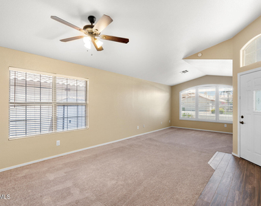 7936 W Taro Lane - Photo Thumbnail 2