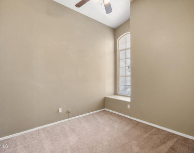 7936 W Taro Lane - Photo Thumbnail 20