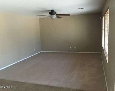 23790 W Lumbee Street - Photo Thumbnail 12