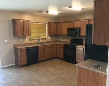 23790 W Lumbee Street - Photo Thumbnail 9
