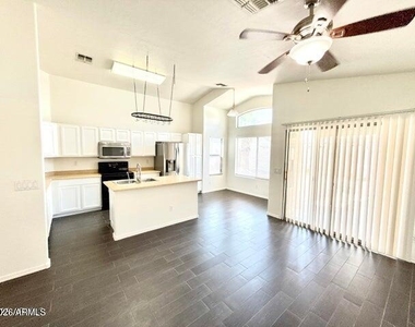 13740 W Keim Drive - Photo Thumbnail 7