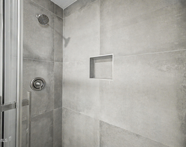 908 W Ross Avenue - Photo Thumbnail 19