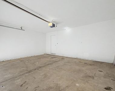 908 W Ross Avenue - Photo Thumbnail 28