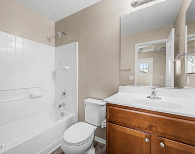 5452 W Fulton Street - Photo Thumbnail 28