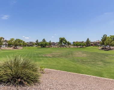 5452 W Fulton Street - Photo Thumbnail 5
