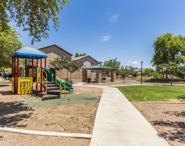 5452 W Fulton Street - Photo Thumbnail 11