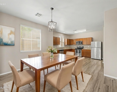 5452 W Fulton Street - Photo Thumbnail 6