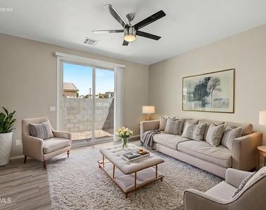 5452 W Fulton Street - Photo Thumbnail 1