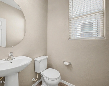 5452 W Fulton Street - Photo Thumbnail 14