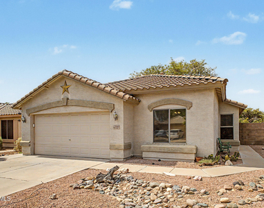 15665 W Carmen Drive - Photo Thumbnail 4