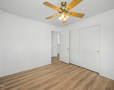 15665 W Carmen Drive - Photo Thumbnail 18