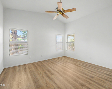 15665 W Carmen Drive - Photo Thumbnail 13