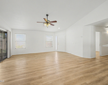 15665 W Carmen Drive - Photo Thumbnail 10