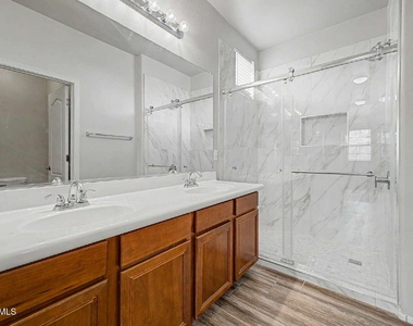 4172 E Santa Fe Lane - Photo Thumbnail 9