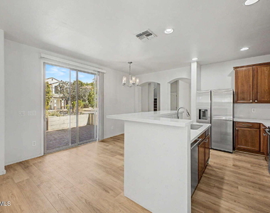4172 E Santa Fe Lane - Photo Thumbnail 6