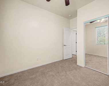 4172 E Santa Fe Lane - Photo Thumbnail 12