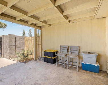 3646 N 69th Avenue - Photo Thumbnail 16
