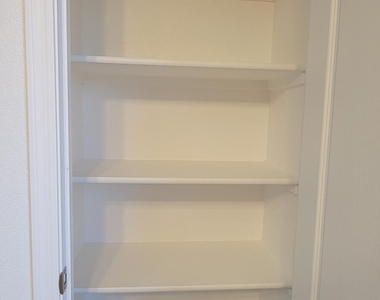45556 W Amsterdam Road - Photo Thumbnail 31