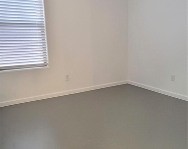 45556 W Amsterdam Road - Photo Thumbnail 22