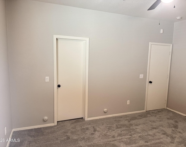 46156 W Barbara Lane - Photo Thumbnail 17