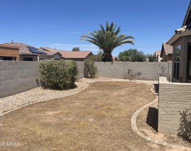 46156 W Barbara Lane - Photo Thumbnail 21