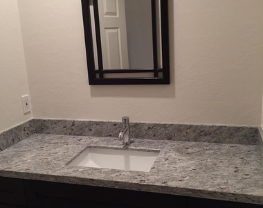 1502 E Dunlap Avenue - Photo Thumbnail 8