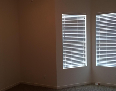 1502 E Dunlap Avenue - Photo Thumbnail 15