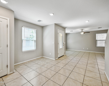 8047 W Albeniz Place - Photo Thumbnail 8