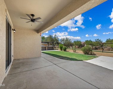 18436 W Carlota Lane - Photo Thumbnail 34