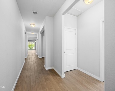 18436 W Carlota Lane - Photo Thumbnail 2