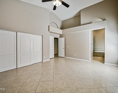 3830 E Tanglewood Drive - Photo Thumbnail 13