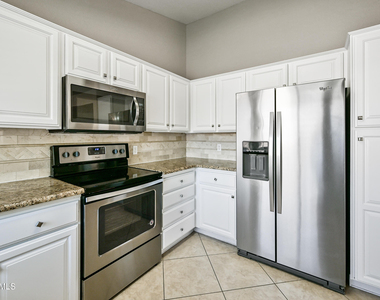 3830 E Tanglewood Drive - Photo Thumbnail 10