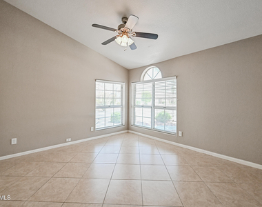 3830 E Tanglewood Drive - Photo Thumbnail 18