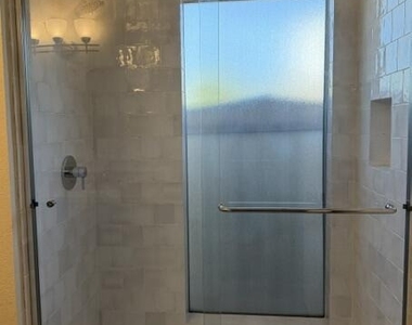 5218 E Sheena Drive - Photo Thumbnail 8