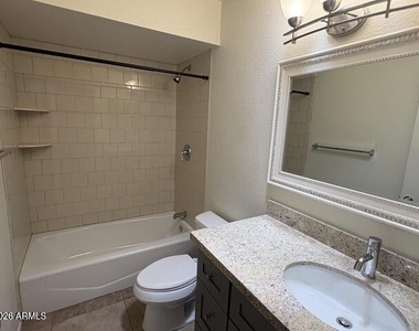 5218 E Sheena Drive - Photo Thumbnail 10