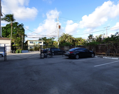 1510 Se 15th Street - Photo Thumbnail 13