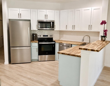 8232 Mulligan Circle - Photo Thumbnail 5
