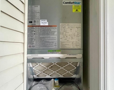 1801 Nw 75th Avenue - Photo Thumbnail 18