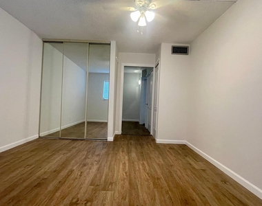 1801 Nw 75th Avenue - Photo Thumbnail 11