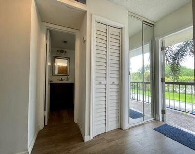 1801 Nw 75th Avenue - Photo Thumbnail 1