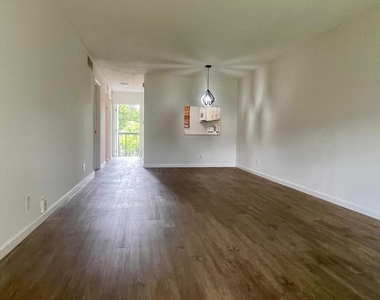 1801 Nw 75th Avenue - Photo Thumbnail 20