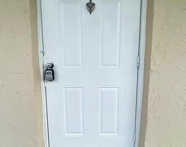 1801 Nw 75th Avenue - Photo Thumbnail 25