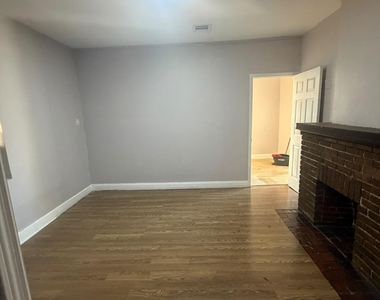 420 Lilac Court - Photo Thumbnail 3