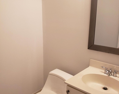222 Bayfront Drive - Photo Thumbnail 12