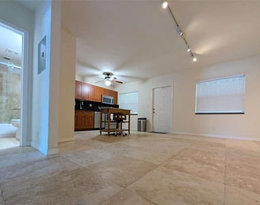 1470 N Dixie Highway N - Photo Thumbnail 31