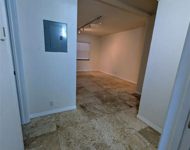 1470 N Dixie Highway N - Photo Thumbnail 44