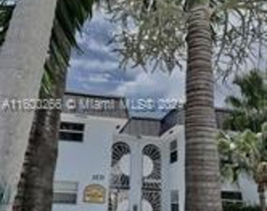 1470 N Dixie Highway N - Photo Thumbnail 23