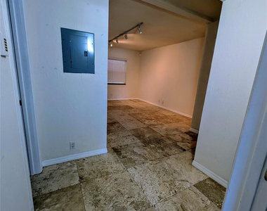 1470 N Dixie Highway N - Photo Thumbnail 43
