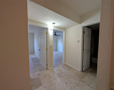 1470 N Dixie Highway N - Photo Thumbnail 46