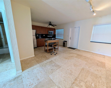 1470 N Dixie Highway N - Photo Thumbnail 5
